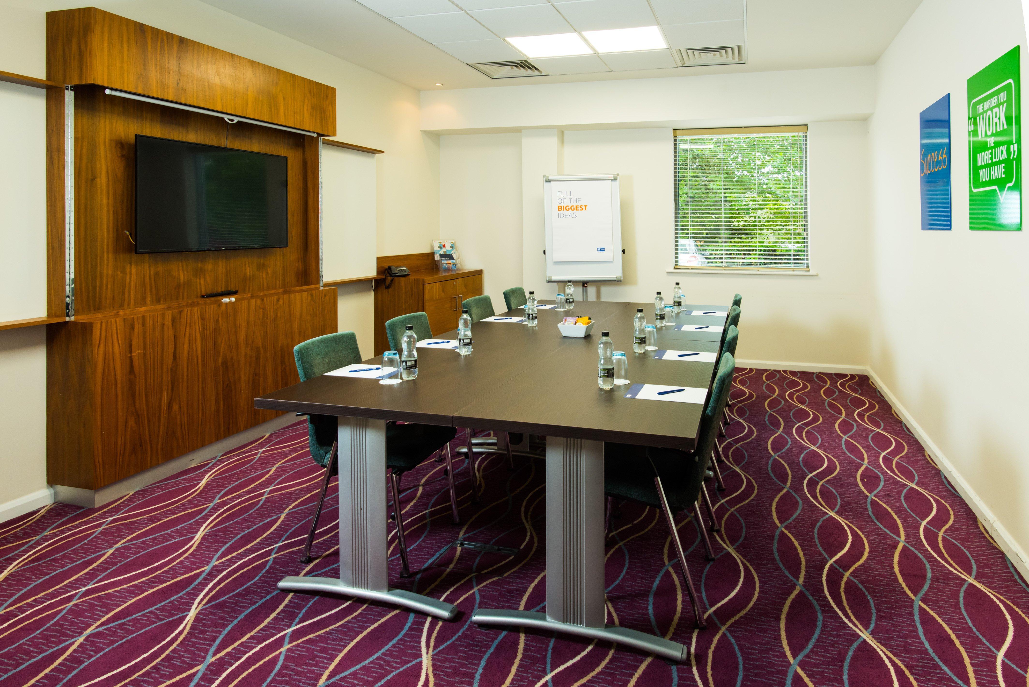 Holiday Inn Express Tamworth By Ihg Exterior photo
