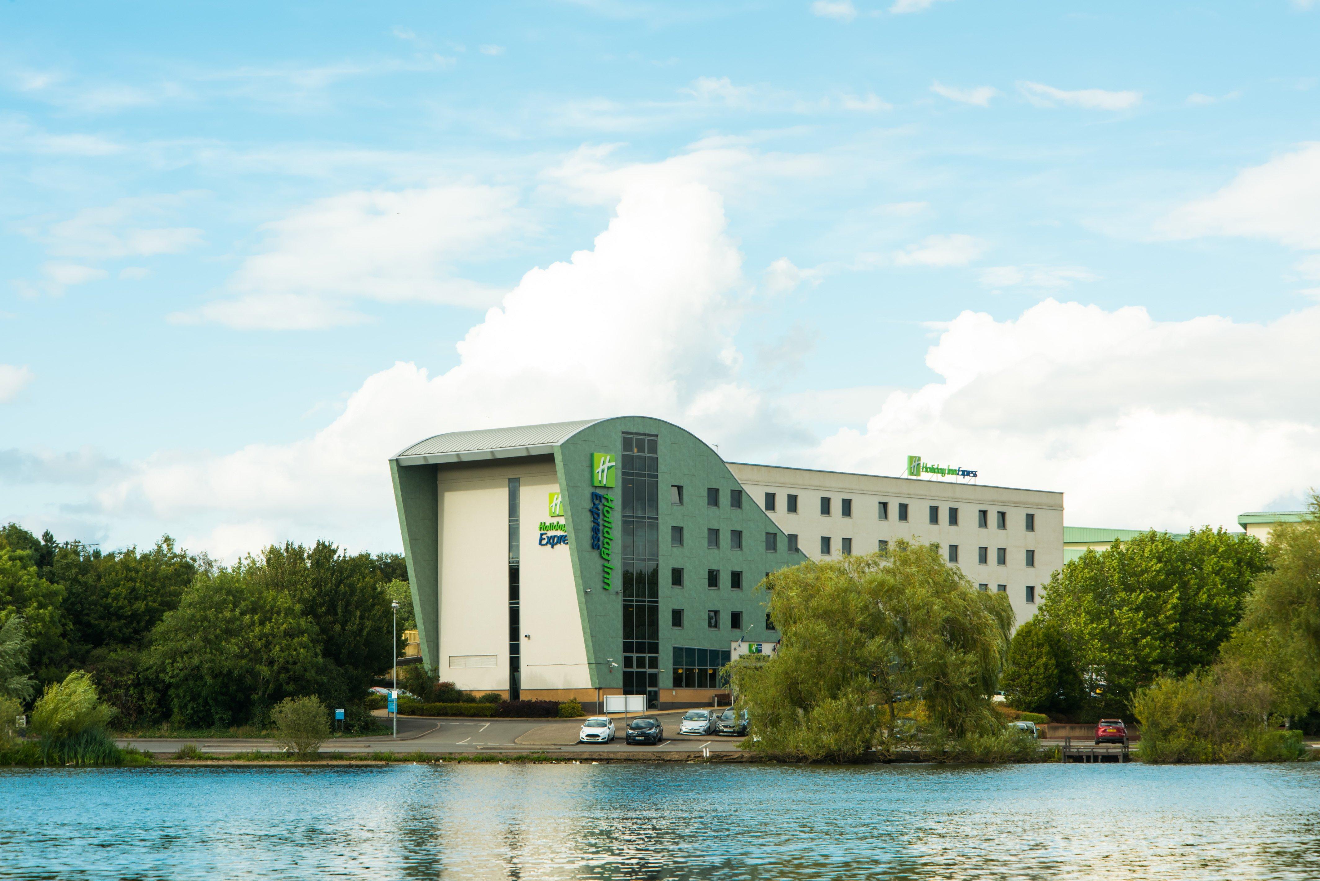 Holiday Inn Express Tamworth By Ihg Exterior photo